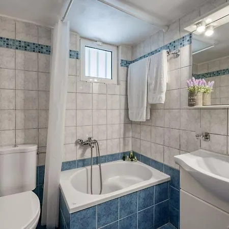 Alice Happy Place 1 , Only 5 Minutes From The Shipwreck!!! * Anafonítria