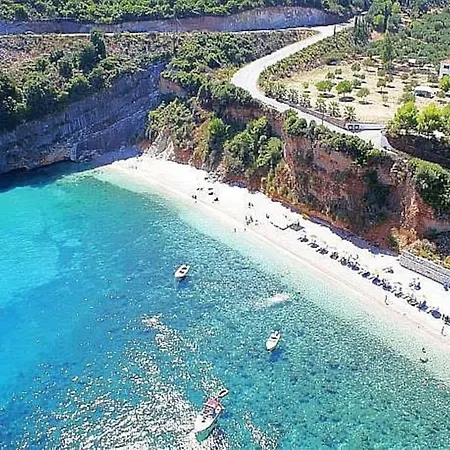 Alice Happy Place 1 , Only 5 Minutes From The Shipwreck!!! Anafonítria