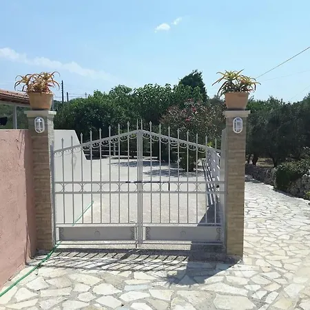 Alice Happy Place 1 , Only 5 Minutes From The Shipwreck!!! Anafonítria