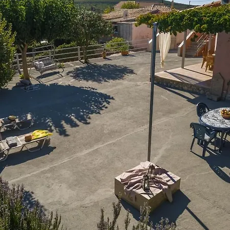 Alice Happy Place 1 , Only 5 Minutes From The Shipwreck!!! Anafonítria