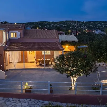 Alice Happy Place 1 , Only 5 Minutes From The Shipwreck!!!