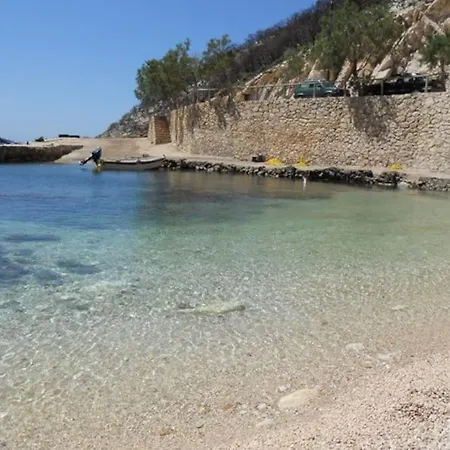 Alice Happy Place 1 , Only 5 Minutes From The Shipwreck!!! 度假居 Anafonítria