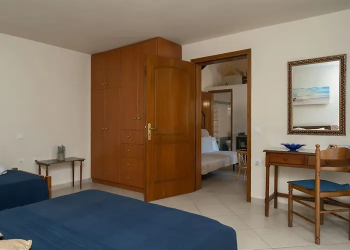 Casa vacanze Alice Happy Place 1 , Only 5 Minutes From The Shipwreck!!! Anafonítria